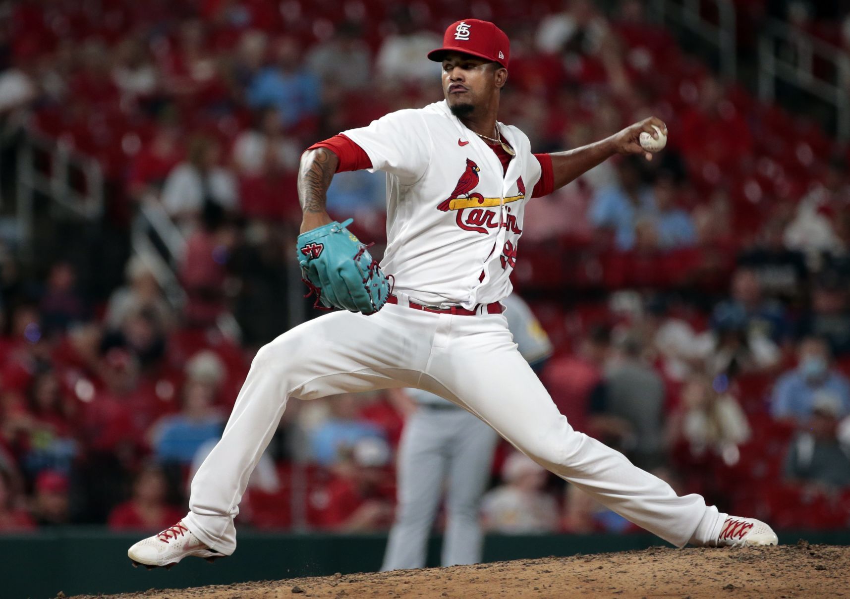 Brewers beat Cardinals 4-0, 17-game winning streak ends